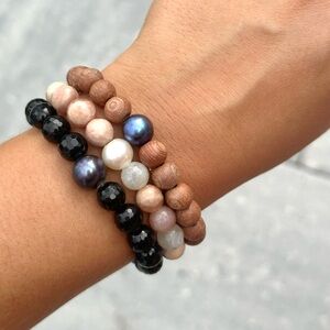 Fresh Water Pearl and Peacock Pearl Gemstone Bracelet